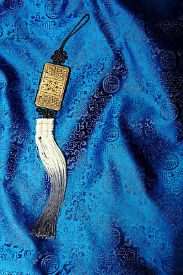 포토 JPG 스튜디오촬영 한국전통 명절 새해 전통소품 실내 사람없음 장식 파란색 천 오브젝트 노리개 헝겊 국내포토 전통 기념일 컬러 한국 내부 직물 파일형식 천_직물