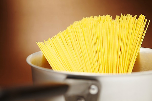 포토 JPG 음식 백그라운드 식재료 재료 파스타 스파게티 요리 사람없음 면류 면 냄비 국내포토 서양음식 솥 파일형식