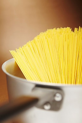 포토 JPG 음식 백그라운드 식재료 재료 파스타 스파게티 요리 사람없음 면류 면 냄비 국내포토 서양음식 솥 파일형식