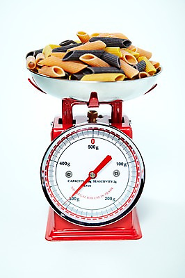포토 JPG 스튜디오촬영 음식 백그라운드 식재료 재료 파스타 저울 요리 사람없음 면류 면 무게 펜네 국내포토 서양음식 실내 파일형식