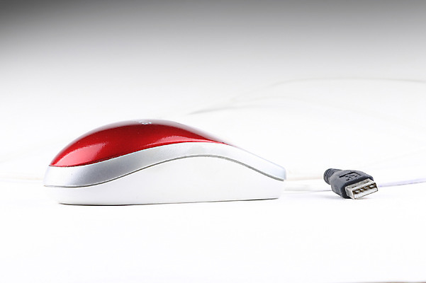 포토 JPG 스튜디오촬영 선 실내 정보기술 사람없음 전자제품 컴퓨터 컴퓨터용품 기계 전선 도구 마우스 USB USB케이블 분석 오브젝트 국내포토 컨셉 기술 내부 파일형식