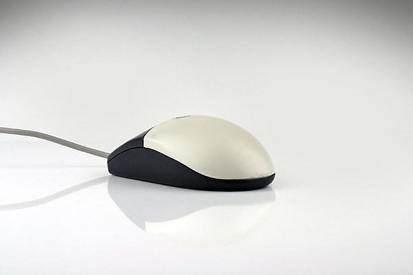 포토 JPG 스튜디오촬영 선 실내 정보기술 그림자 사람없음 전자제품 컴퓨터 컴퓨터용품 기계 도구 마우스 분석 오브젝트 국내포토 컨셉 기술 내부 파일형식