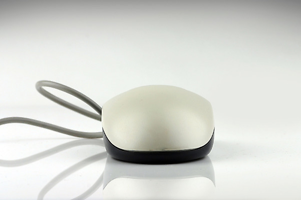 포토 JPG 스튜디오촬영 선 실내 정보기술 그림자 사람없음 전자제품 컴퓨터 컴퓨터용품 기계 도구 마우스 분석 오브젝트 국내포토 컨셉 기술 내부 파일형식