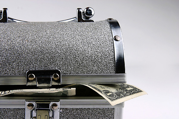 포토 JPG 스튜디오촬영 지폐 돈 가방 실내 사람없음 분석 오브젝트 잠금 보안 금고 돈가방 국내포토 잡화 컨셉 안전 내부 재산 파일형식