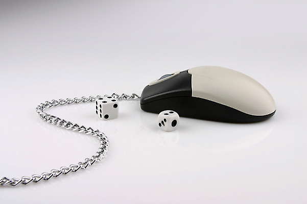 포토 JPG 스튜디오촬영 실내 정보기술 사람없음 전자제품 컴퓨터 컴퓨터용품 기계 도구 마우스 게임용품 쇠사슬 철 분석 오브젝트 주사위 휠마우스 국내포토 컨셉 기술 내부 파일형식