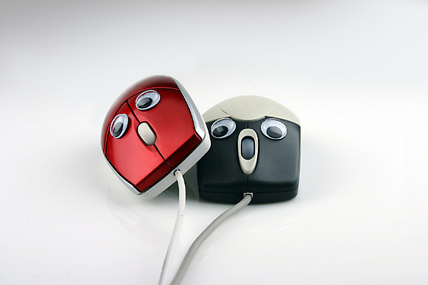 포토 JPG 스튜디오촬영 캐릭터 선 실내 정보기술 사람없음 전자제품 컴퓨터 컴퓨터용품 기계 도구 마우스 눈동자 분석 오브젝트 휠마우스 안구 국내포토 컨셉 기술 내부 신체부위 눈_신체부위 파일형식