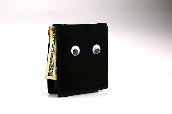 포토 JPG 스튜디오촬영 잡화 지폐 돈 실내 사람없음 지갑 눈동자 분석 오브젝트 눈모양 안구 국내포토 모양 컨셉 내부 신체부위 눈_신체부위 재산 파일형식