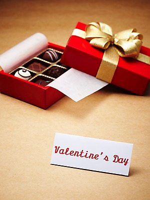 포토 JPG 스튜디오촬영 기념일 음식 디저트 실내 발렌타인데이 선물 사랑 이벤트 사람없음 선물상자 초콜릿 달콤 국내포토 카드프레임 감정 데이이벤트 프레임 내부 상자 맛 파일형식