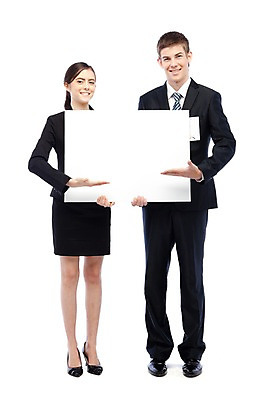 포토 JPG 스튜디오촬영 전신 서양인 외국인 해외기획촬영 직업 여자 2011년태국 남자 대학생 포즈 비즈니스 모션 안내 알림판 실내 서기 미소 웃음 들기 누끼 사람 정장 손짓 20대 성인 두명 비즈니스라이프 경쟁 구직 가리킴 직장인 이름표 알림 면접 취업준비생 열정 수험표 청년만 성인만 국내포토 학생 라이프스타일 옷 감정 컨셉 표정 인종 청년 내부 파일형식