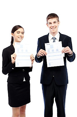 포토 JPG 스튜디오촬영 서양인 외국인 해외기획촬영 직업 여자 2011년태국 남자 종이 대학생 포즈 비즈니스 모션 실내 서기 미소 웃음 들기 누끼 사람 정장 20대 성인 두명 비즈니스라이프 경쟁 구직 직장인 이름표 면접 문서 취업준비생 열정 수험표 이력서 청년만 성인만 국내포토 학생 라이프스타일 옷 감정 컨셉 표정 인종 청년 내부 파일형식