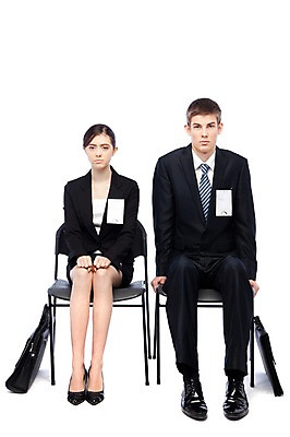 포토 JPG 스튜디오촬영 전신 서양인 외국인 해외기획촬영 직업 여자 2011년태국 남자 대학생 포즈 의자 서류가방 가방 비즈니스 모션 실내 누끼 사람 앉기 정장 손짓 20대 성인 두명 비즈니스라이프 경쟁 구직 직장인 기다림 이름표 지루함 면접 취업준비생 열정 수험표 긴장 청년만 성인만 국내포토 학생 라이프스타일 잡화 옷 감정 가구 컨셉 인종 청년 내부 파일형식