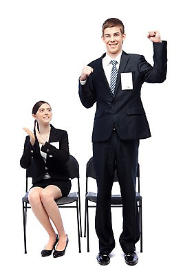 포토 JPG 스튜디오촬영 전신 서양인 외국인 해외기획촬영 직업 응시 여자 2011년태국 남자 대학생 포즈 의자 비즈니스 모션 실내 서기 미소 웃음 누끼 사람 앉기 정장 20대 성인 두명 비즈니스라이프 경쟁 구직 직장인 이름표 면접 취업준비생 열정 수험표 청년만 성인만 국내포토 학생 라이프스타일 시선 옷 감정 가구 컨셉 표정 인종 청년 내부 파일형식