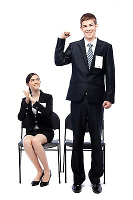 포토 JPG 스튜디오촬영 전신 서양인 외국인 해외기획촬영 직업 응시 여자 2011년태국 남자 대학생 포즈 의자 비즈니스 모션 실내 서기 미소 웃음 누끼 사람 앉기 정장 손짓 20대 성인 두명 비즈니스라이프 경쟁 기쁨 구직 축하 직장인 이름표 박수 합격 면접 취업준비생 열정 수험표 청년만 성인만 국내포토 학생 라이프스타일 시선 옷 감정 가구 컨셉 표정 인종 청년 내부 파일형식