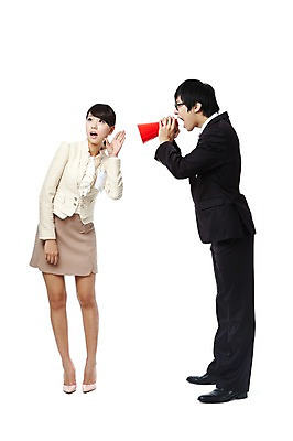 포토 JPG 스튜디오촬영 전신 직업 여자 남자 대학생 포즈 비즈니스 모션 안내 실내 서기 들기 누끼 사람 동양인 정장 손짓 20대 성인 두명 비즈니스라이프 확성기 경쟁 외침 한국인 구직 권투글러브 직장인 이름표 라이벌 귀막기 알림 면접 싸움 취업준비생 열정 수험표 권투용품 청년만 성인만 국내포토 학생 라이프스타일 옷 감정 스포츠용품 컨셉 인종 청년 내부 소리 권투 글러브 파일형식