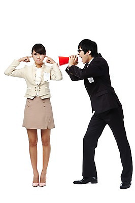 포토 JPG 스튜디오촬영 전신 직업 여자 남자 대학생 포즈 비즈니스 모션 안내 실내 서기 미소 웃음 들기 누끼 사람 동양인 정장 손짓 20대 성인 두명 비즈니스라이프 확성기 경쟁 외침 한국인 구직 권투글러브 직장인 이름표 라이벌 귀막기 알림 면접 싸움 취업준비생 열정 수험표 권투용품 청년만 성인만 국내포토 학생 라이프스타일 옷 감정 스포츠용품 컨셉 표정 인종 청년 내부 소리 권투 글러브 파일형식