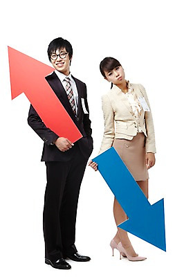 포토 JPG 스튜디오촬영 전신 직업 여자 남자 화살표 대학생 포즈 비즈니스 모션 실내 서기 미소 웃음 들기 누끼 사람 동양인 정장 20대 성인 두명 비즈니스라이프 경쟁 기쁨 한국인 구직 슬픔 축하 직장인 이름표 하락 합격 면접 상승 취업준비생 열정 수험표 불합격 청년만 성인만 국내포토 학생 라이프스타일 옷 감정 컨셉 표정 인종 청년 내부 파일형식