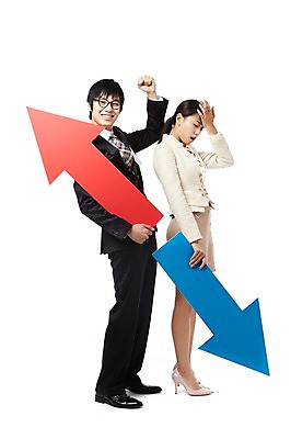 포토 JPG 스튜디오촬영 전신 직업 여자 남자 화살표 대학생 포즈 비즈니스 모션 실내 서기 미소 웃음 들기 누끼 사람 동양인 정장 손짓 20대 성인 두명 비즈니스라이프 경쟁 기쁨 한국인 구직 슬픔 축하 직장인 이름표 하락 합격 면접 상승 취업준비생 열정 수험표 불합격 청년만 성인만 국내포토 학생 라이프스타일 옷 감정 컨셉 표정 인종 청년 내부 파일형식