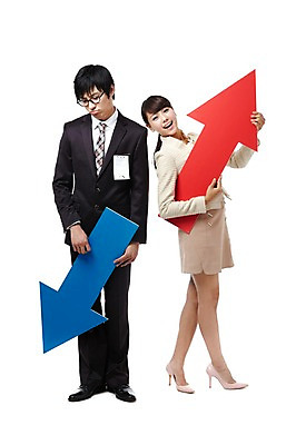 포토 JPG 스튜디오촬영 전신 직업 여자 남자 화살표 대학생 포즈 비즈니스 모션 실내 서기 미소 웃음 들기 누끼 사람 동양인 정장 20대 성인 두명 비즈니스라이프 경쟁 기쁨 한국인 구직 슬픔 축하 직장인 이름표 하락 합격 면접 상승 취업준비생 열정 수험표 불합격 청년만 성인만 국내포토 학생 라이프스타일 옷 감정 컨셉 표정 인종 청년 내부 파일형식