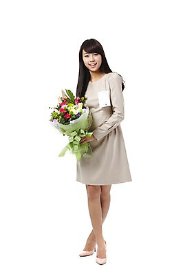 포토 JPG 스튜디오촬영 전신 직업 여자 대학생 꽃다발 포즈 비즈니스 모션 실내 한명 서기 미소 웃음 들기 누끼 사람 동양인 정장 20대 성인 비즈니스라이프 경쟁 기쁨 한국인 구직 축하 직장인 이름표 합격 면접 취업준비생 열정 수험표 여자만 여자한명만 성인여자만 청년만 청년여자만 성인한명만 청년여자한명만 성인여자한명만 성인만 국내포토 1 학생 라이프스타일 옷 꽃 감정 컨셉 표정 인종 청년 내부 파일형식