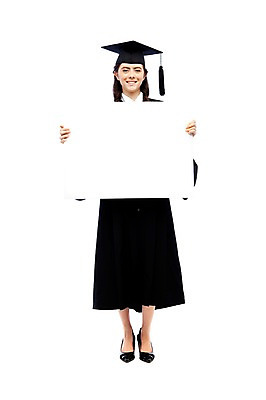 포토 JPG 스튜디오촬영 전신 서양인 외국인 해외기획촬영 학생 여자 2011년태국 기념일 대학생 포즈 학사모 졸업 모션 성공 졸업식 안내 알림판 실내 졸업생 한명 서기 미소 웃음 들기 누끼 사람 이벤트 20대 성인 축하 가운 졸업가운 결과 알림 여자만 여자한명만 성인여자만 청년만 청년여자만 성인한명만 청년여자한명만 성인여자한명만 성인만 국내포토 모자_잡화 1 옷 교육 컨셉 표정 인종 청년 내부 파일형식