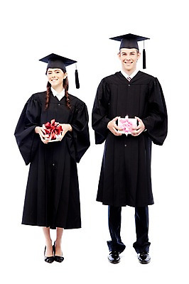 포토 JPG 스튜디오촬영 전신 서양인 외국인 해외기획촬영 학생 여자 2011년태국 기념일 남자 대학생 포즈 학사모 졸업 모션 성공 졸업식 실내 졸업생 선물 서기 미소 웃음 들기 누끼 사람 이벤트 20대 성인 두명 친구 선물상자 상자 축하 가운 졸업가운 결과 청년만 성인만 국내포토 모자_잡화 옷 교육 컨셉 관계 표정 인종 청년 내부 파일형식