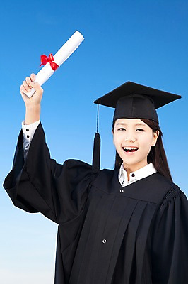 포토 JPG 학생 여자 기념일 리본 대학생 포즈 학사모 졸업 모션 하늘 성공 졸업식 졸업생 한명 서기 미소 웃음 들기 사람 동양인 이벤트 상반신 20대 성인 야외 장식 한국인 축하 가운 졸업가운 결과 졸업장 여자만 여자한명만 성인여자만 청년만 청년여자만 성인한명만 청년여자한명만 성인여자한명만 성인만 국내포토 모자_잡화 1 옷 교육 컨셉 표정 인종 청년 파일형식