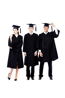 포토 JPG 스튜디오촬영 전신 서양인 외국인 해외기획촬영 학생 여자 2011년태국 기념일 남자 대학생 포즈 학사모 졸업 모션 성공 졸업식 실내 졸업생 서기 미소 웃음 누끼 사람 손짓 이벤트 20대 성인 세명 친구 축하 가운 졸업가운 결과 청년만 성인만 국내포토 모자_잡화 옷 교육 컨셉 관계 표정 인종 청년 내부 파일형식