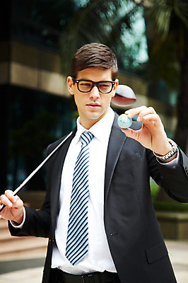 포토 JPG 주간 서양인 외국인 해외기획촬영 건축물 응시 2011년태국 남자 포즈 골프 비즈니스 모션 골프공 골프용품 골프클럽 한명 서기 들기 사람 정장 빌딩 상반신 20대 성인 야외 건물 계단 골프채 도시 직장인 비즈니스맨 도심 남자만 남자한명만 성인남자만 청년만 청년남자만 청년남자한명만 성인한명만 성인남자한명만 성인만 국내포토 자연요소 직업 1 시선 옷 건축 스포츠용품 공 인종 청년 구기 파일형식