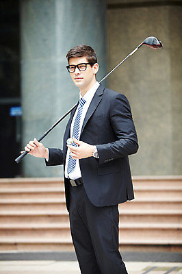 포토 JPG 주간 서양인 외국인 해외기획촬영 건축물 2011년태국 남자 포즈 골프 비즈니스 모션 골프공 골프용품 골프클럽 한명 서기 들기 사람 정장 빌딩 상반신 20대 성인 야외 건물 계단 골프채 도시 직장인 비즈니스맨 도심 남자만 남자한명만 성인남자만 청년만 청년남자만 청년남자한명만 성인한명만 성인남자한명만 성인만 국내포토 자연요소 직업 1 옷 건축 스포츠용품 공 인종 청년 구기 파일형식