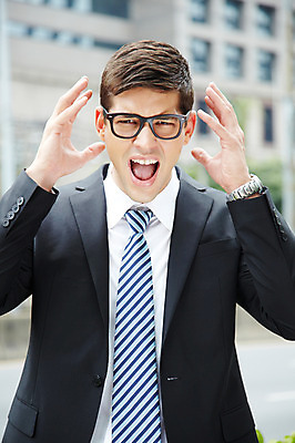 포토 JPG 주간 서양인 외국인 해외기획촬영 건축물 2011년태국 남자 포즈 비즈니스 모션 표정 한명 서기 사람 정장 손짓 빌딩 상반신 20대 성인 야외 건물 외침 분노 도시 직장인 비즈니스맨 도심 괴로움 남자만 남자한명만 성인남자만 청년만 청년남자만 청년남자한명만 성인한명만 성인남자한명만 성인만 국내포토 자연요소 직업 1 옷 건축 감정 인종 청년 소리 파일형식