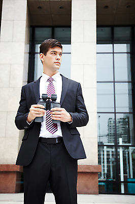 포토 JPG 주간 서양인 외국인 해외기획촬영 건축물 2011년태국 남자 포즈 비즈니스 모션 한명 서기 들기 사람 정장 빌딩 상반신 20대 성인 야외 건물 쌍안경 망원경 관찰 도시 직장인 비즈니스맨 도심 남자만 남자한명만 성인남자만 청년만 청년남자만 청년남자한명만 성인한명만 성인남자한명만 성인만 국내포토 자연요소 직업 1 옷 건축 인종 청년 파일형식
