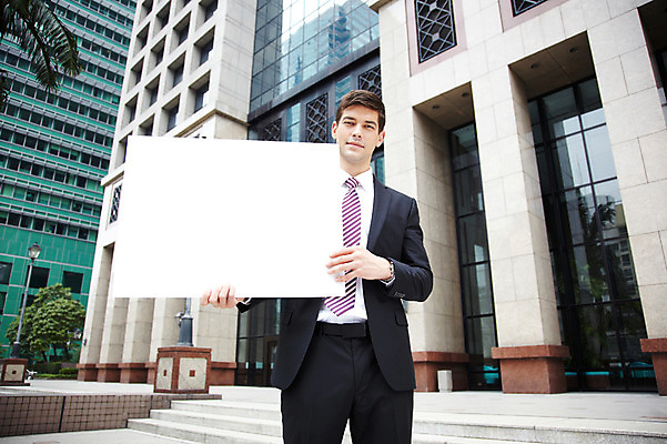 포토 JPG 주간 서양인 외국인 해외기획촬영 건축물 2011년태국 남자 로우앵글 포즈 비즈니스 모션 안내 알림판 한명 서기 들기 사람 정장 손짓 빌딩 상반신 20대 성인 야외 건물 계단 도시 직장인 비즈니스맨 도심 알림 남자만 남자한명만 성인남자만 청년만 청년남자만 청년남자한명만 성인한명만 성인남자한명만 성인만 국내포토 자연요소 직업 1 옷 건축 뷰포인트 인종 청년 파일형식