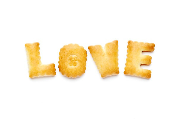 포토 JPG 스튜디오촬영 문자 알파벳 영어 음식 대문자 디저트 실내 사랑 누끼 사람없음 단어 쿠키 과자 빵집 국내포토 감정 내부 상점 파일형식