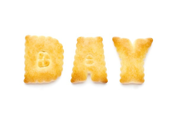 포토 JPG 스튜디오촬영 문자 알파벳 영어 음식 대문자 디저트 실내 누끼 사람없음 단어 쿠키 과자 빵집 데이 국내포토 기념일 내부 상점 파일형식