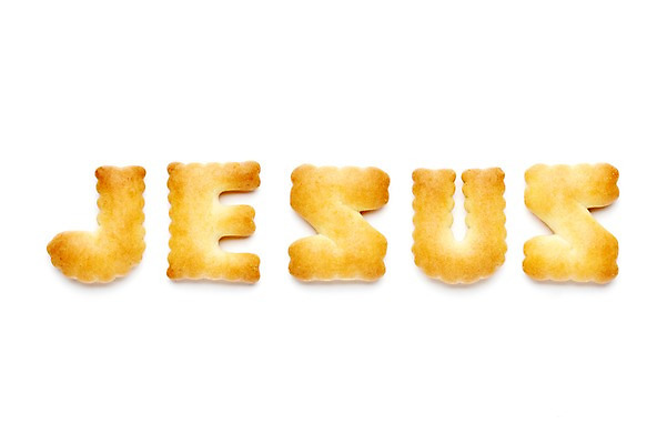 포토 JPG 스튜디오촬영 문자 알파벳 영어 음식 대문자 디저트 실내 누끼 사람없음 단어 쿠키 과자 빵집 예수 국내포토 내부 상점 신_종교 파일형식