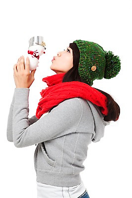 포토 JPG 스튜디오촬영 모자 학생 계절 여자 기념일 행복 인형 대학생 포즈 크리스마스장식 크리스마스 겨울 모션 눈사람 크리스마스용품 키스 실내 한명 서기 미소 웃음 들기 누끼 사람 동양인 이벤트 상반신 20대 성인 장식 목도리 기쁨 한국인 즐거움 오브젝트 여자만 여자한명만 성인여자만 청년만 청년여자만 성인한명만 청년여자한명만 성인여자한명만 성인만 국내포토 1 잡화 감정 표정 인종 청년 내부 용품 애정표현 파일형식