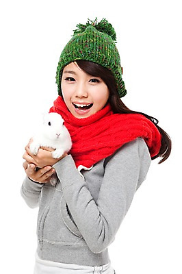 포토 JPG 스튜디오촬영 동물 모자 한마리 학생 계절 여자 행복 대학생 포즈 겨울 모션 실내 한명 서기 미소 웃음 들기 누끼 사람 동양인 이벤트 상반신 20대 성인 목도리 기쁨 한국인 토끼 즐거움 반려 여자만 여자한명만 성인여자만 청년만 청년여자만 성인한명만 청년여자한명만 성인여자한명만 성인만 국내포토 1 잡화 감정 포유류 표정 인종 청년 내부 반려동물 파일형식