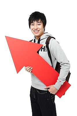 포토 JPG 스튜디오촬영 학생 라이프스타일 잡화 교육 남자 화살표 대학생 포즈 가방 모션 대학생라이프 실내 한명 서기 미소 웃음 들기 누끼 사람 동양인 상반신 20대 성인 캠퍼스라이프 기쁨 한국인 발전 즐거움 상승 긍정적 업그레이드 남자만 남자한명만 성인남자만 청년만 청년남자만 청년남자한명만 성인한명만 성인남자한명만 성인만 국내포토 1 감정 컨셉 표정 인종 청년 내부 생활 파일형식