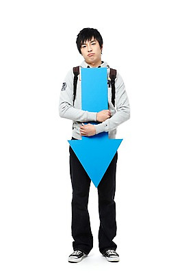 포토 JPG 스튜디오촬영 전신 학생 라이프스타일 잡화 교육 남자 화살표 대학생 포즈 가방 모션 대학생라이프 실내 한명 서기 들기 누끼 사람 동양인 20대 성인 캠퍼스라이프 한국인 슬픔 하락 부정적 남자만 남자한명만 성인남자만 청년만 청년남자만 청년남자한명만 성인한명만 성인남자한명만 성인만 국내포토 1 감정 컨셉 인종 청년 내부 생활 파일형식