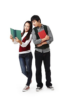 포토 JPG 스튜디오촬영 전신 학생 라이프스타일 여자 교육 남자 대학생 포즈 모션 대학생라이프 실내 서기 미소 웃음 들기 누끼 사람 동양인 20대 성인 두명 책 독서 캠퍼스라이프 펼침 한국인 두권 청년만 성인만 국내포토 2 표정 인종 청년 내부 생활 파일형식