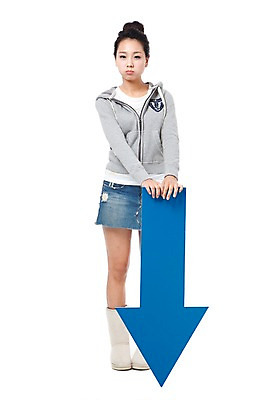 포토 JPG 스튜디오촬영 전신 학생 라이프스타일 여자 교육 화살표 대학생 포즈 모션 대학생라이프 실내 한명 서기 들기 누끼 사람 동양인 20대 성인 캠퍼스라이프 한국인 슬픔 하락 부정적 여자만 여자한명만 성인여자만 청년만 청년여자만 성인한명만 청년여자한명만 성인여자한명만 성인만 국내포토 1 감정 컨셉 인종 청년 내부 생활 파일형식