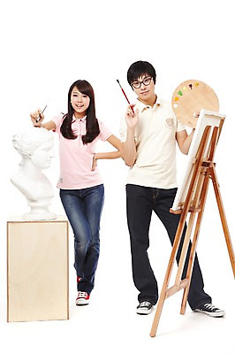 포토 JPG 스튜디오촬영 전신 직업 학생 라이프스타일 여자 교육 남자 대학생 포즈 모션 대학생라이프 실내 미술 서기 미소 웃음 들기 누끼 사람 동양인 20대 성인 두명 캠퍼스라이프 물감 미술도구 한국인 붓 팔레트 이젤 열정 캔버스 석고상 미대생 석고 청년만 성인만 국내포토 감정 문화예술 표정 인종 청년 내부 생활 오브젝트 파일형식
