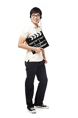 포토 JPG 스튜디오촬영 전신 직업 학생 라이프스타일 교육 남자 대학생 포즈 모션 대학생라이프 실내 한명 서기 미소 웃음 들기 누끼 사람 동양인 손짓 20대 성인 캠퍼스라이프 촬영 헤드셋 한국인 감독 클래퍼보드 열정 방송 조감독 조연출 남자만 남자한명만 성인남자만 청년만 청년남자만 청년남자한명만 성인한명만 성인남자한명만 성인만 국내포토 1 감정 음향기기 표정 인종 청년 내부 생활 헤드폰 파일형식