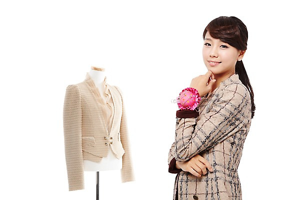 포토 JPG 스튜디오촬영 직업 학생 라이프스타일 옷 여자 교육 대학생 포즈 상의 모션 대학생라이프 실내 줄자 한명 서기 미소 웃음 누끼 사람 동양인 상반신 20대 성인 캠퍼스라이프 한국인 마네킹 디자이너 패션디자이너 열정 핀꽂이 여자만 여자한명만 성인여자만 청년만 청년여자만 성인한명만 청년여자한명만 성인여자한명만 성인만 국내포토 1 감정 표정 자 인종 청년 내부 생활 꽂이 파일형식