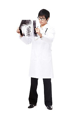 포토 JPG 스튜디오촬영 전신 직업 학생 라이프스타일 응시 교육 남자 대학생 포즈 의학 청진기 의료기기 모션 대학생라이프 엑스레이 실내 한명 서기 들기 누끼 사람 동양인 20대 성인 치료 캠퍼스라이프 한국인 의사 의료용품 가운 의사가운 열정 의대생 남자만 남자한명만 성인남자만 청년만 청년남자만 청년남자한명만 성인한명만 성인남자한명만 성인만 국내포토 1 시선 옷 감정 인종 청년 내부 생활 의료진 파일형식