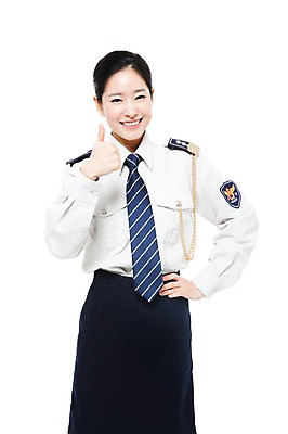 포토 JPG 스튜디오촬영 직업 여자 허리손 포즈 유니폼 모션 실내 한명 서기 미소 웃음 누끼 사람 동양인 손짓 상반신 20대 성인 한국인 엄지손가락 최고 작업실 경찰 전문직 경찰복 여경 여자만 여자한명만 성인여자만 청년만 청년여자만 성인한명만 청년여자한명만 성인여자한명만 성인만 국내포토 1 옷 손가락 표정 인종 청년 내부 파일형식