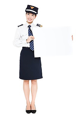 포토 JPG 스튜디오촬영 전신 직업 모자 잡화 여자 포즈 유니폼 모션 안내 알림판 실내 한명 서기 미소 웃음 들기 누끼 사람 동양인 20대 성인 한국인 작업실 경찰 전문직 알림 경찰복 여경 경찰모자 여자만 여자한명만 성인여자만 청년만 청년여자만 성인한명만 청년여자한명만 성인여자한명만 성인만 국내포토 모자_잡화 1 옷 표정 인종 청년 내부 파일형식
