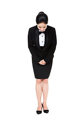 포토 JPG 스튜디오촬영 전신 직업 여자 포즈 유니폼 모션 실내 한명 서기 미소 웃음 누끼 사람 동양인 20대 성인 한국인 인사 작업실 전문직 서비스업 서비스 호텔리어 여자만 여자한명만 성인여자만 청년만 청년여자만 성인한명만 청년여자한명만 성인여자한명만 성인만 국내포토 1 옷 산업 표정 인종 청년 내부 예절 파일형식