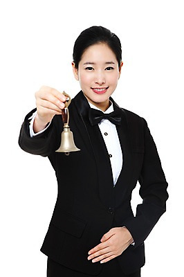 포토 JPG 스튜디오촬영 직업 여자 포즈 유니폼 모션 실내 한명 서기 미소 웃음 들기 누끼 사람 동양인 손짓 상반신 20대 성인 한국인 초인종 종 작업실 전문직 서비스업 서비스 호텔리어 여자만 여자한명만 성인여자만 청년만 청년여자만 성인한명만 청년여자한명만 성인여자한명만 성인만 국내포토 1 옷 산업 표정 인종 청년 내부 파일형식