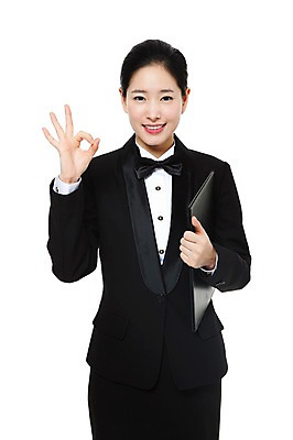 포토 JPG 스튜디오촬영 직업 여자 포즈 유니폼 모션 실내 한명 서기 미소 웃음 들기 누끼 사람 동양인 손짓 상반신 20대 성인 한국인 작업실 전문직 OK 서비스업 서비스 파일 결재 결재판 호텔리어 여자만 여자한명만 성인여자만 청년만 청년여자만 성인한명만 청년여자한명만 성인여자한명만 성인만 국내포토 1 옷 산업 비즈니스 표정 인종 청년 내부 파일형식